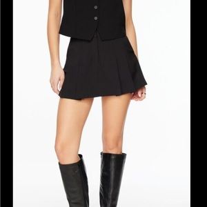 NWT Dynamite Black Pleated Mini Skirt / Skort